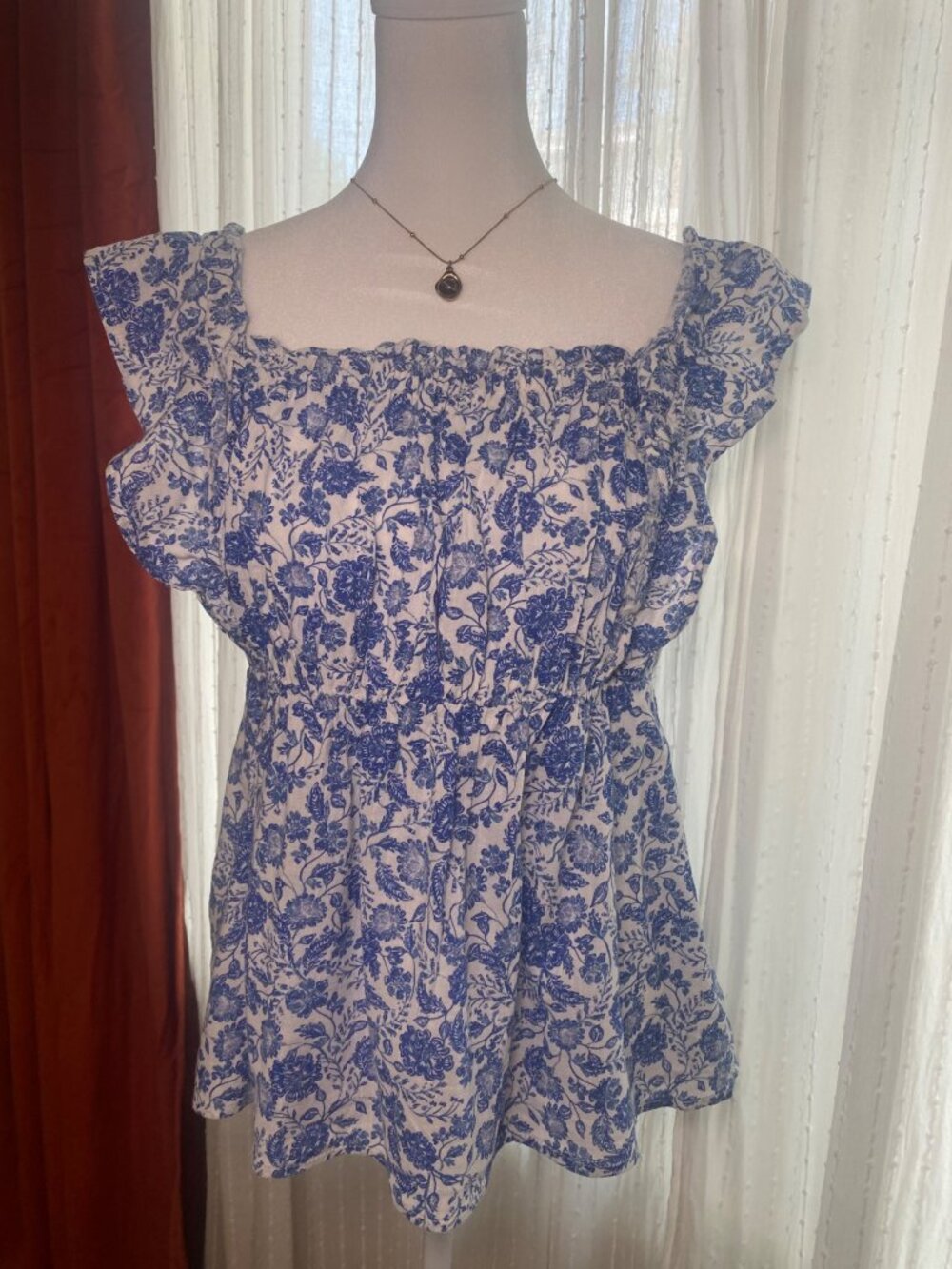 Old Navy Blue White Floral Flutter Sleeve Peplum Top L